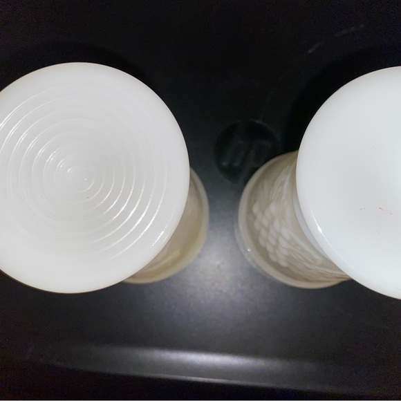 Vintage Set of 3 White Milk Glass Embossed Harvest Grape 6” Goblet Glasses - Picture 9 of 11